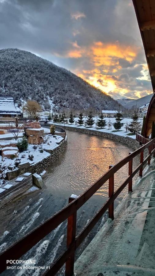 Freskia Resort Ferizaj Esterno foto